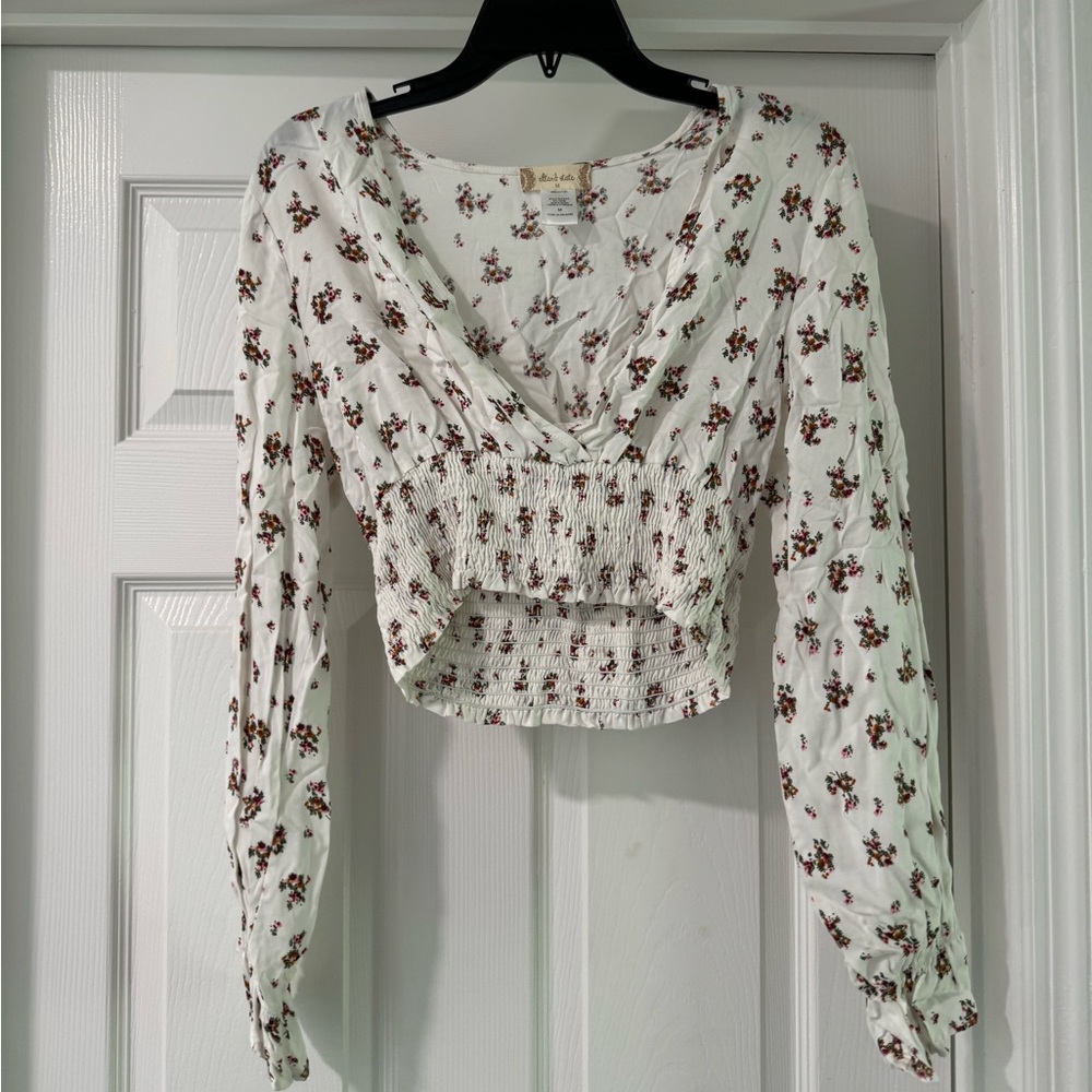 Long sleeve cropped blouse